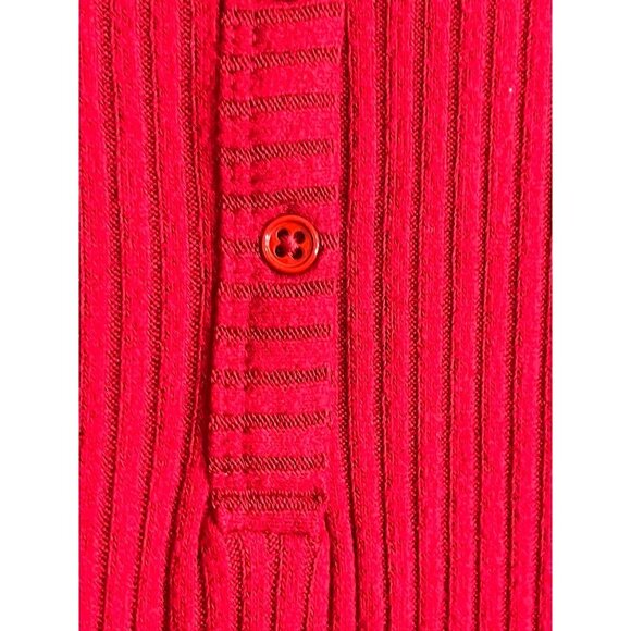 Torrid Henley Top M Red Ribbed Festive Classic Chic Holiday Neutral Minimalist - Picture 4 of 9